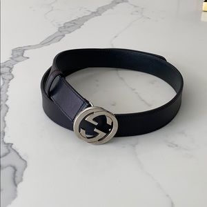 Gucci Leather Belt with Silver Double Gs